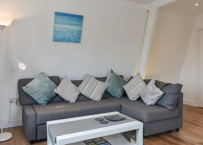 Coast * Γουίτμπι